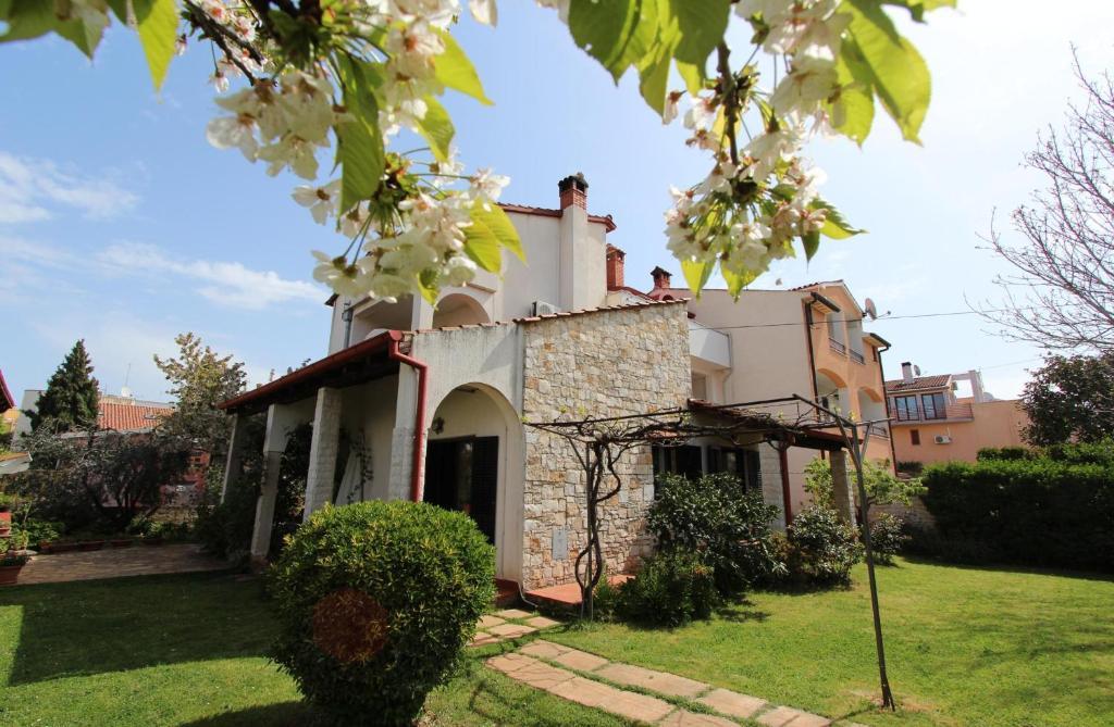 Apartments Milena Ровинь Экстерьер фото